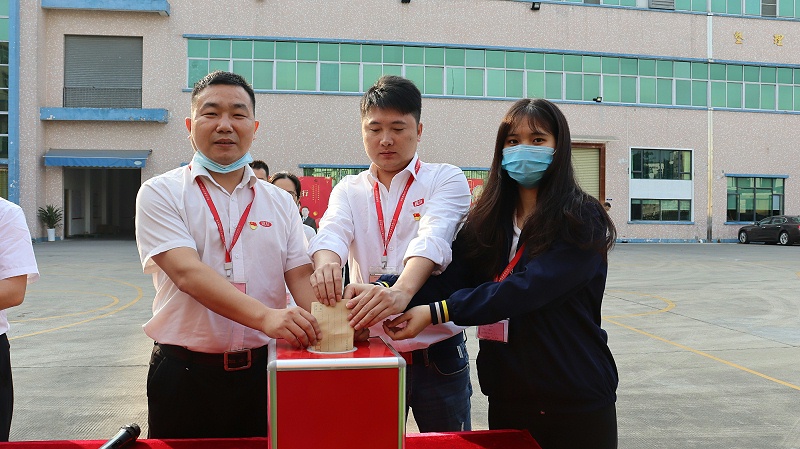 “我为嘉人献爱心运动”彩乐园食物为难题嘉人举行爱心募捐运动 (5)